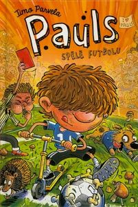 Pauls spēlē futbolu