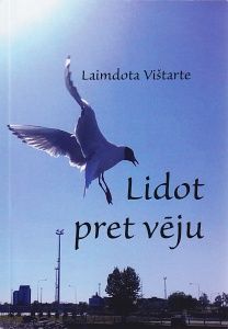 Lidot pret vēju