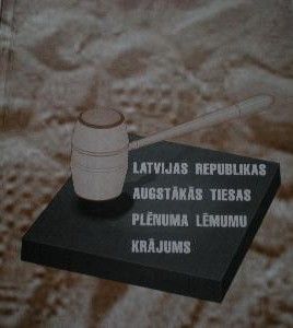 Latvijas Republikas Augstākās Tiesas Plēnuma lēmumu krājums