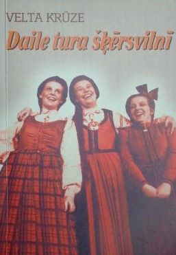 Daile tura šķērsvilnī