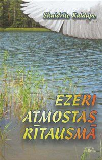 Ezeri atmostas rītausmā