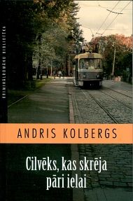 Cilvēks, kas skrēja pāri ielai