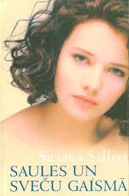 Saules un Sveču Gaismā