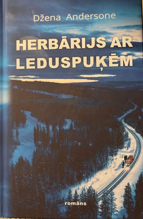 Herbārijs ar leduspuķēm 