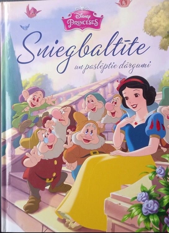 Sniegbaltīte un paslēptie dārgumi