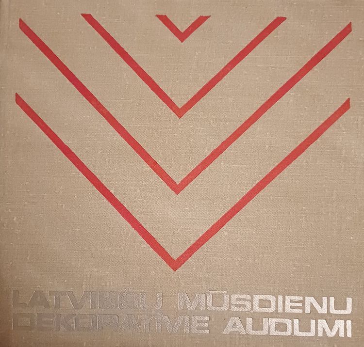 Latviešu mūsdienu dekoratīvie audumi