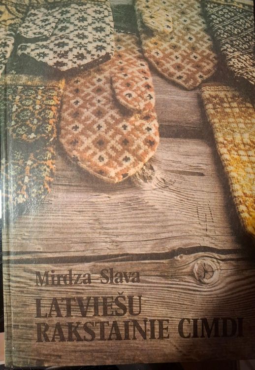 Latviešu rakstainie cimdi