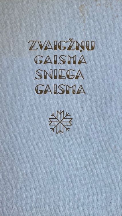 Zvaigžņu gaisma sniega gaisma