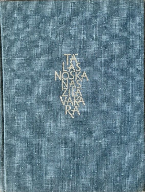 Tālas noskaņas zilā vakarā