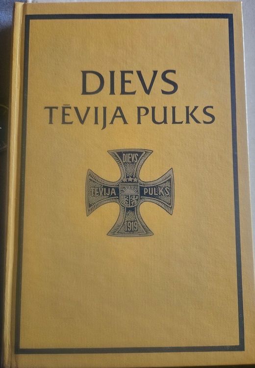 Dievs.Tēvija.Pulks. 1.jātnieku pulks