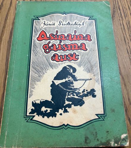 Asiņaina diena aust