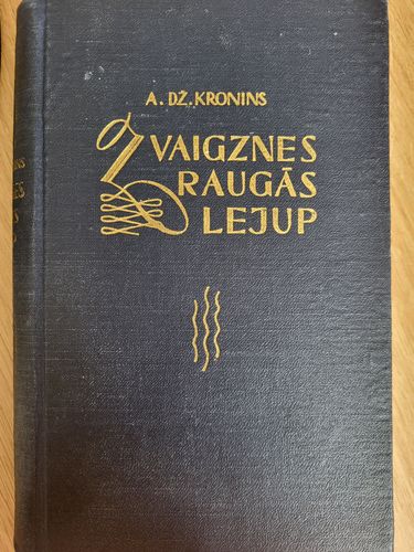 Zvaigznes raugās lejup