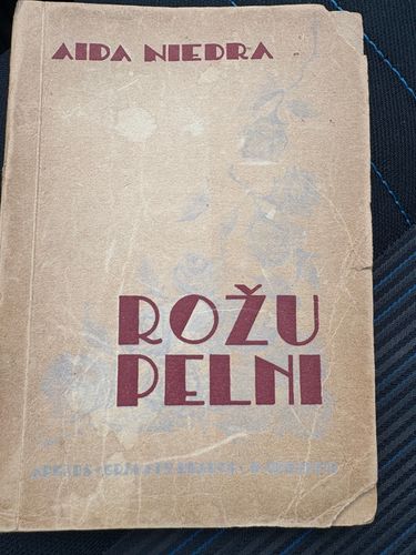 Rožu Pelni