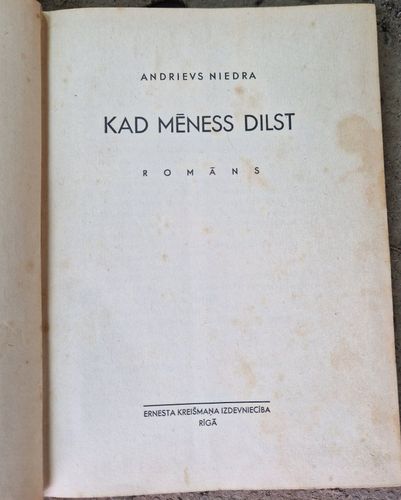 Kad mēness dilst
