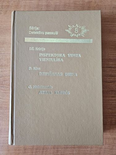 Detektīvu pasaulē 8