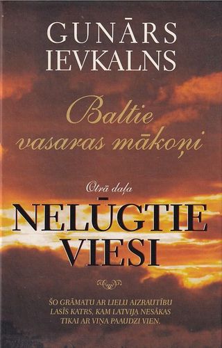 Baltie vasaras mākoņi