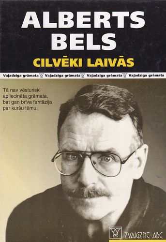 Cilvēki laivās