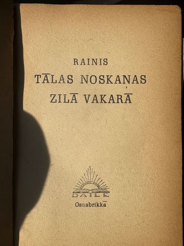Tālas noskaņas zilā vakarā