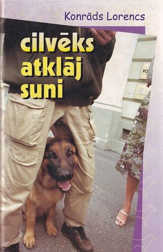 Cilvēks atklāj suni