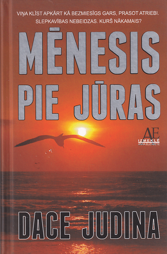 Mēnesis pie jūras