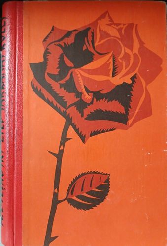 Zied sarkanas rozes