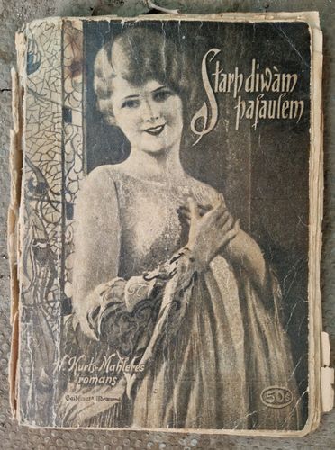 Starp divām pasaulēm 