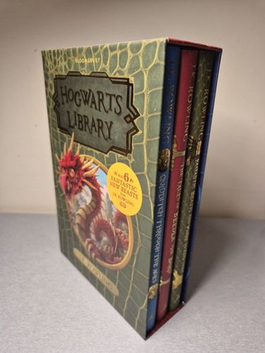 Harry Potter Hogwarts Library box set: 3 grāmatas
