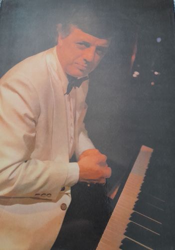 Raimonds Pauls dziesmā, dzīvē, dzimtenē