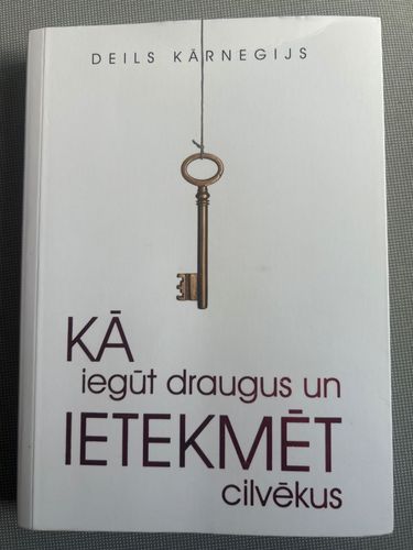 Kā iegūt draugus un ietekmēt cilvēkus