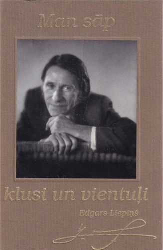 Man sāp klusi un vientuļi