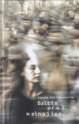 Baltie pret melnajiem